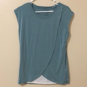 Like new Motherhood Nursing teal top